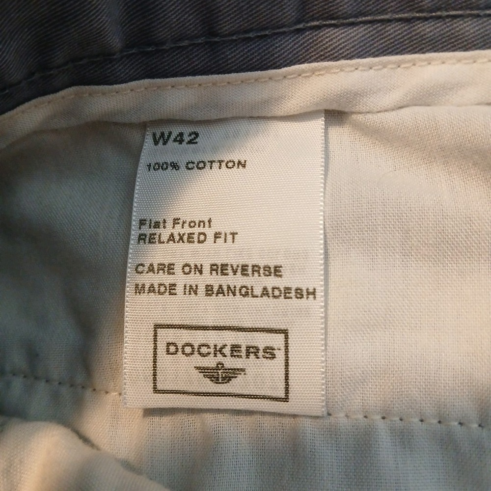 Dockers Wrangler Lot of 2 Pairs Men's Gray Khaki Shorts Sz W42 & 42 Cotton READ - Picture 6 of 16